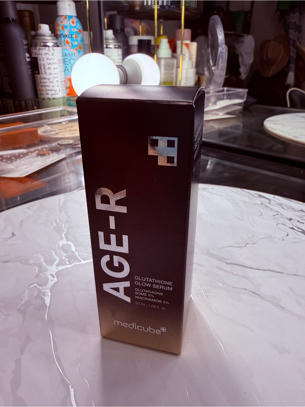 Medicube AGE-R Glutathione Glow Serum – Black/Gold